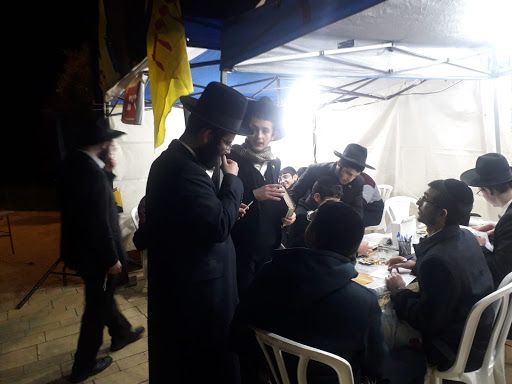 מאות יהודים התקשרו לרבי שליט"א מלך המשיח במירון