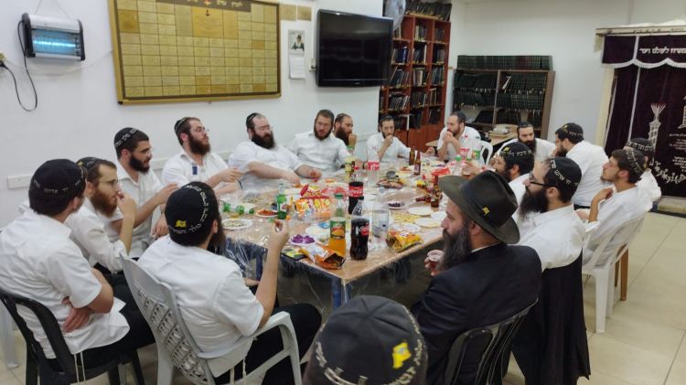 בוגרי הישיבה ב-770 התוועדו בבת ים