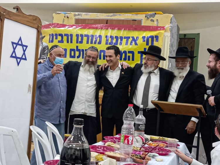 התוועדות י'-י"א שבט בבית דגן
