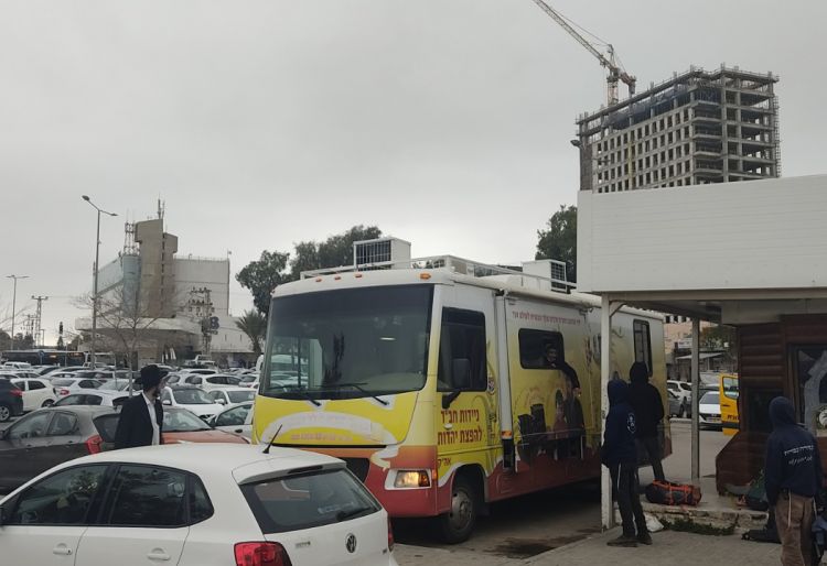 באר שבע: מבצע תפילין לעשרות תושבים