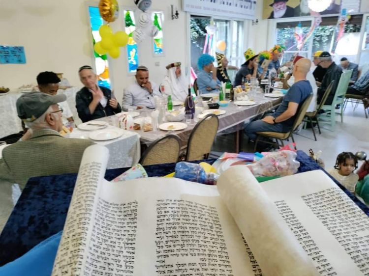 שמחה עד בלי די בבירת אתיופיה
