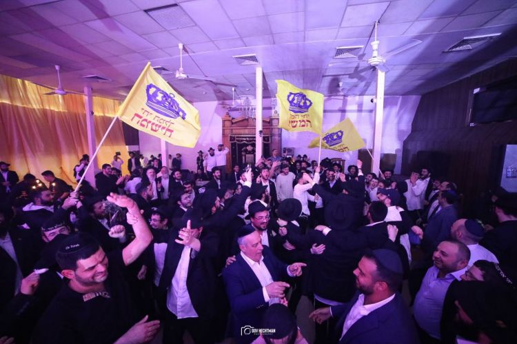 "באנו לומר תודה" הישראלים חגגו ב-770