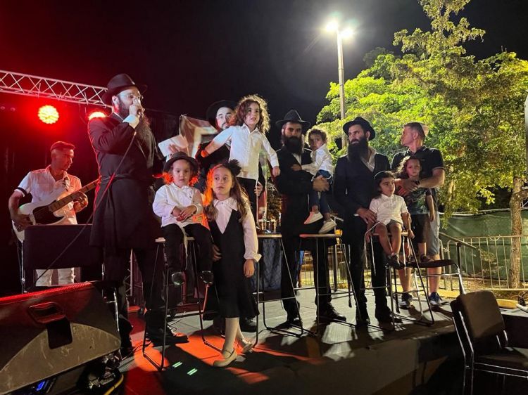 שמחה בפלורידה: עשרות ילדים חגגו את ל"ג בעומר
