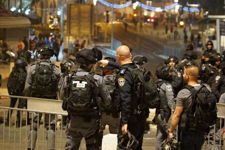 ראשוני: מחבל ניסה לדקור שוטר בירושלים, ונמלט