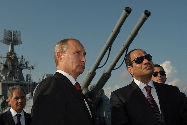 פסח תשפ"ג: מצרים מובכת מול ארצות הברית
