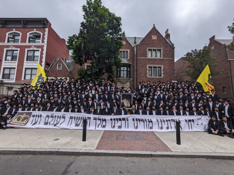 כמיטב המסורת: תלמידי ה'קבוצה' בצילום קבוצתי