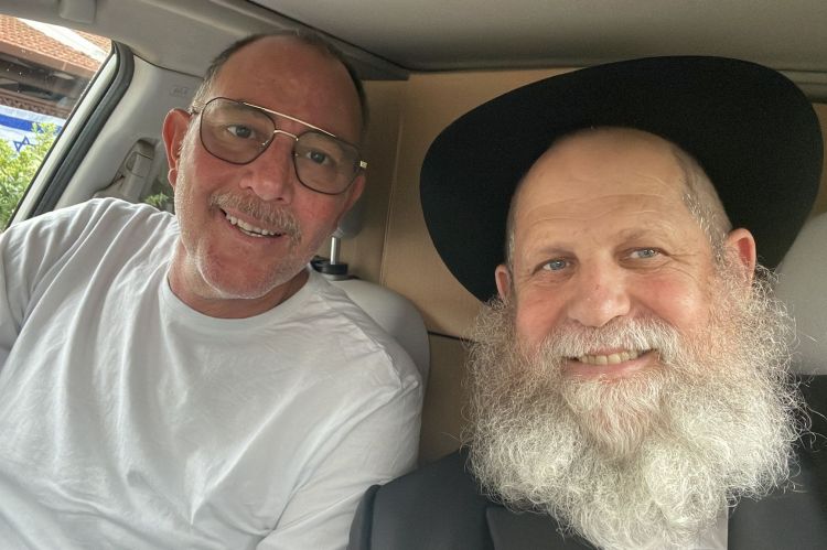 השליח בראיון: השנה נשארנו לפעול בארץ הקודש