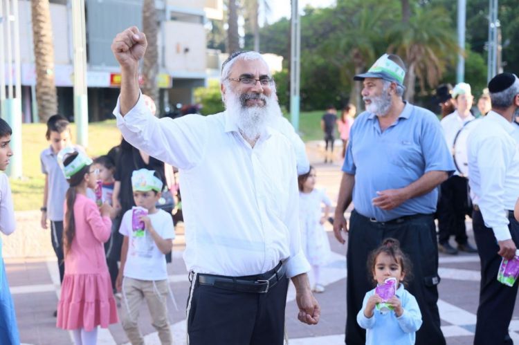 מאחורי הקלעים: הרב יצחק רחימי מספר על עצרת גאולה ומשיח