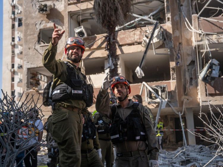 ראש מצרר, משגרים, ומטוסים – והכול בניסים גלויים