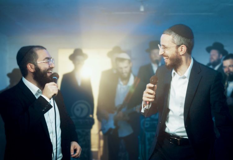  שמואל בטש ושמחה פרידמן בדואט סוחף: "גם כי אלך" 