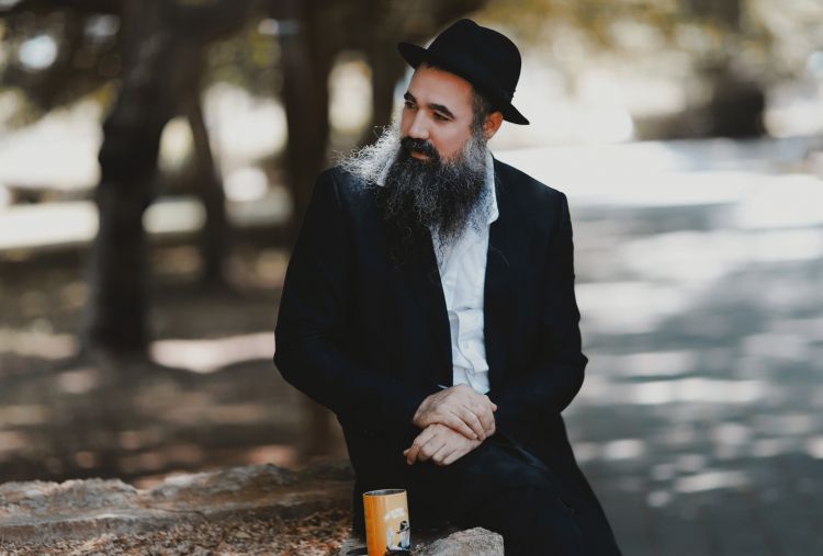 חודש אלול: שלומי אגמון מפתיע בסינגל חדש - "לעולם"