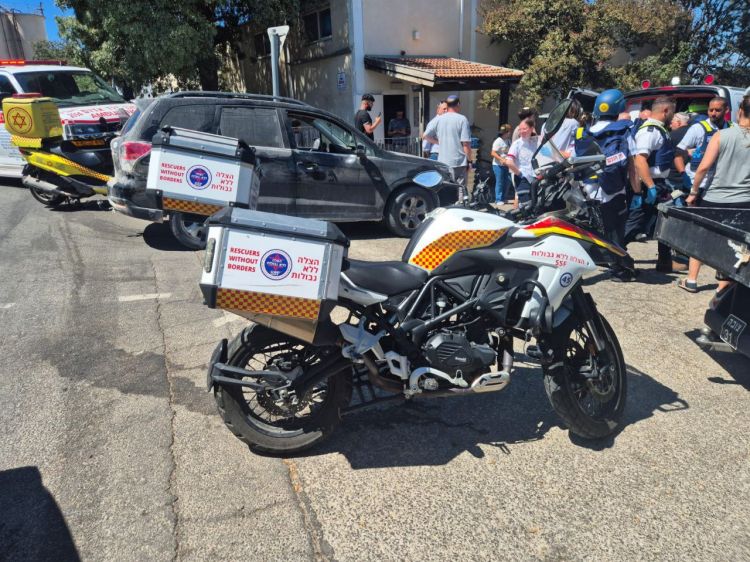 פיגוע דקירה בקיבוץ צובה: שני פצועים, מחבל נעצר