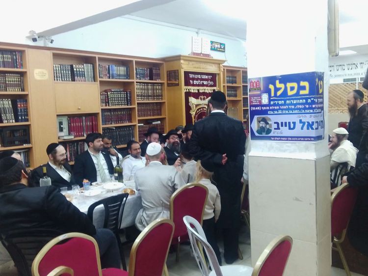 בבני ברק התוועדו השבת עם הרב טייב