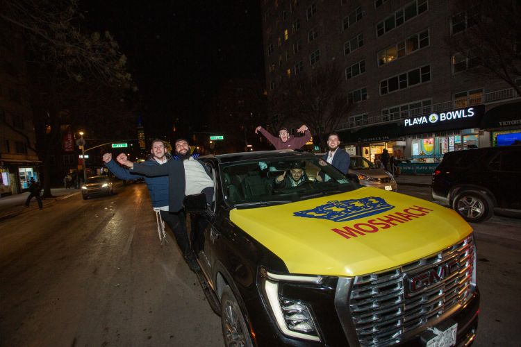 גלרית ענק: שיירת הגאולה האירה את ניו יורק