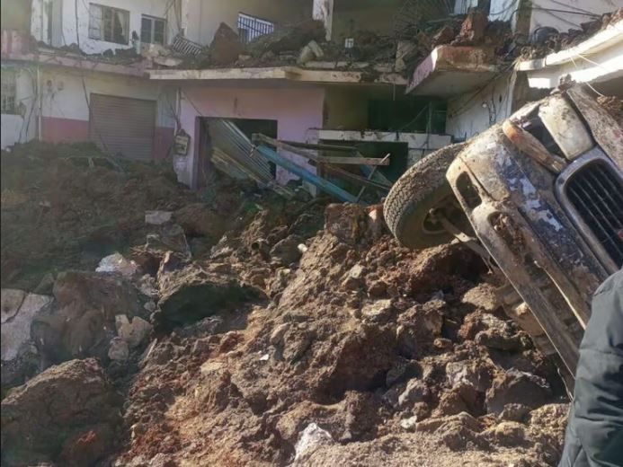 מבוכת חיזבאללה: עשרות מחבלים נהרגו מירי כוחותיהם