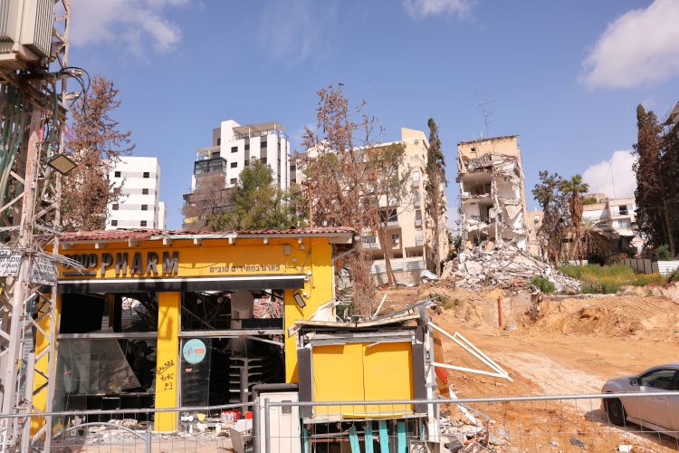 הדוכן שניצל