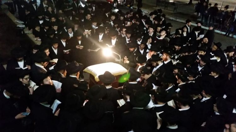 תמונת היום: קידוש לבנה