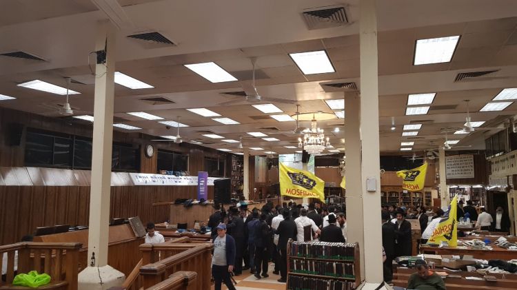 ב770 רקדו לרגל ט"ו באב
