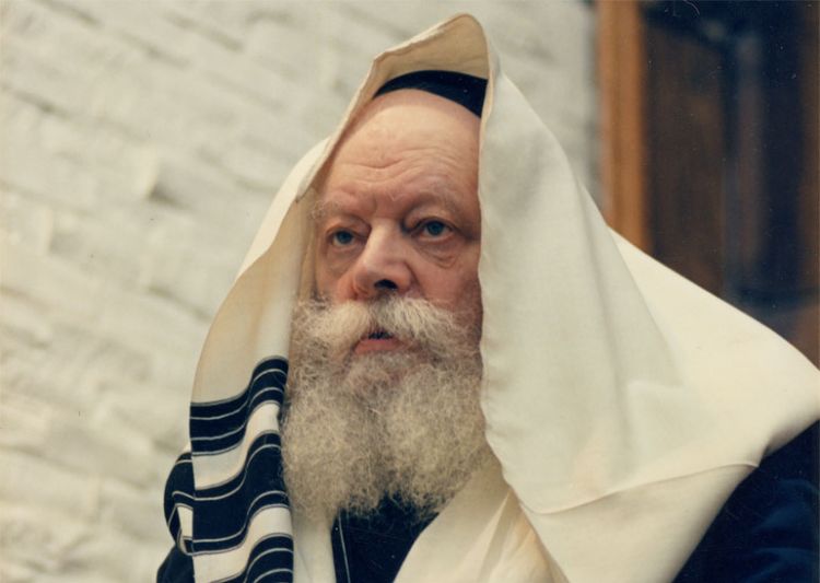 החודש אשר נהפך לשמחה 