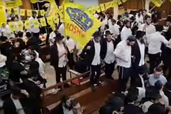 ברוב שירה וזמרה: כך רקדו האלפים ב-770 בג' תמוז