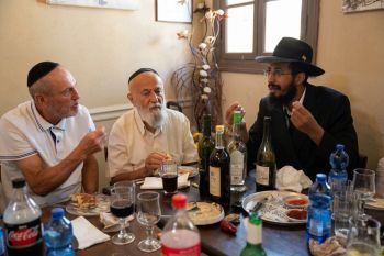 שמחה של מצווה: כולל "תפארת זקנים לוי יצחק" בנווה עופר חגג סיום מסכת ופתיחת שנה שלישית