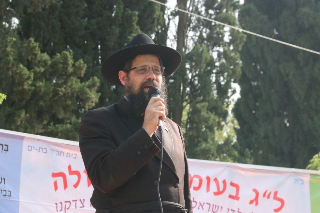 החום לא הפריע לתהלוכה המרכזית בבת ים