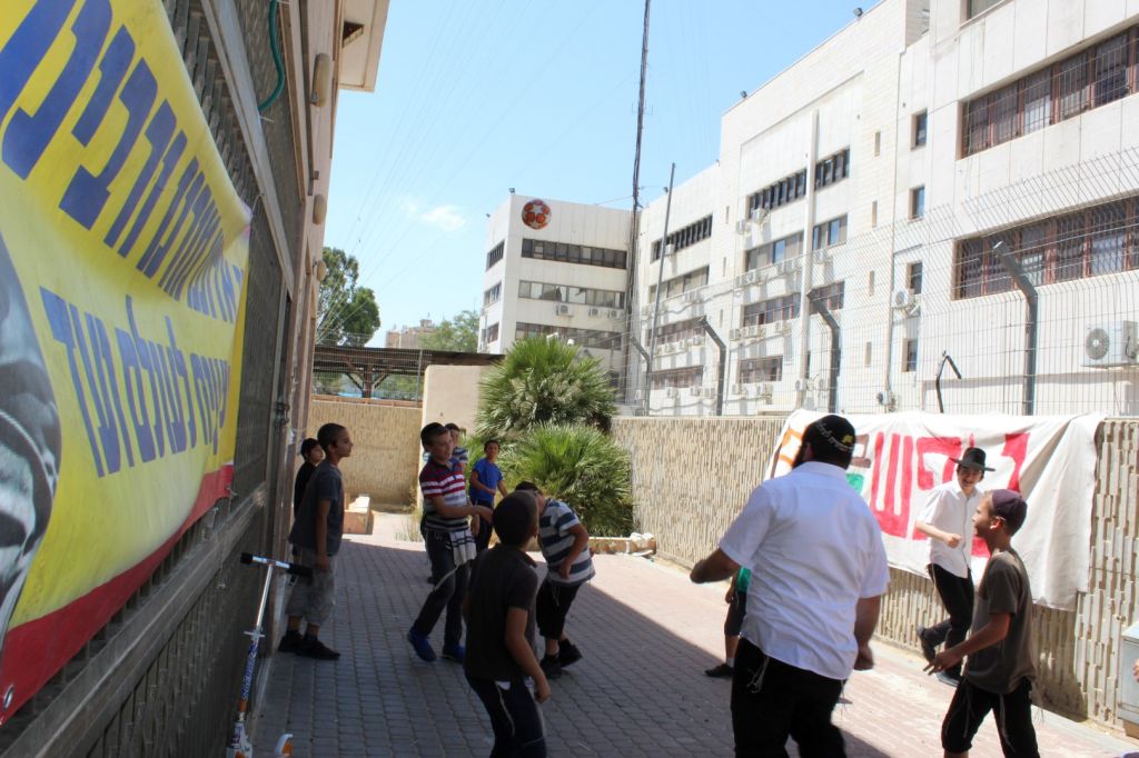 יומיים סוערים בדיי קעמפ 'לגיון של מלך' באר שבע