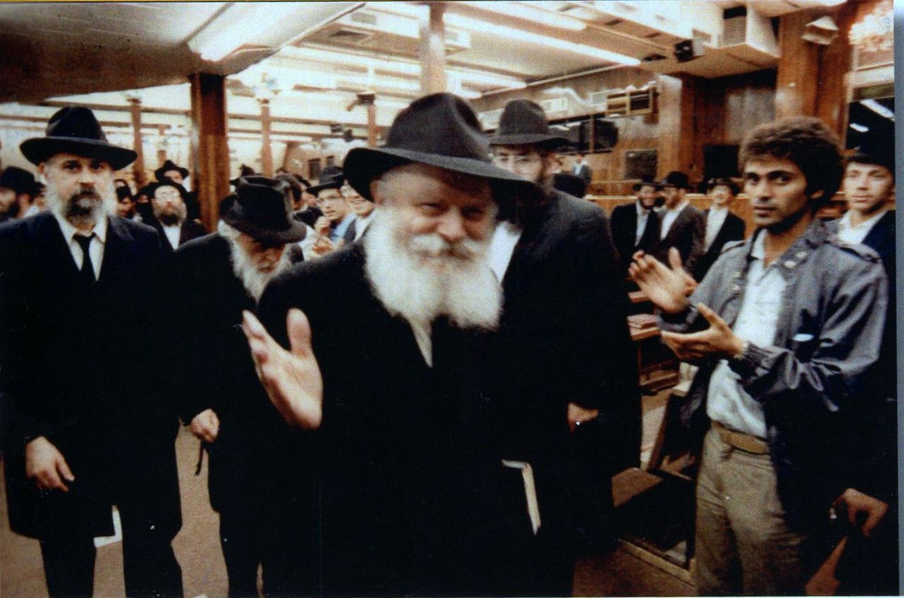 ביציאתו מהזאל, כ"ט תשרי
