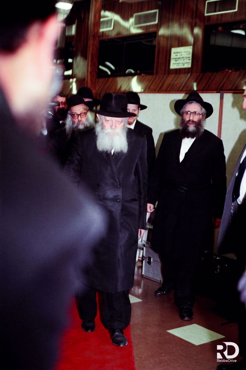 בצאתו מהיחידות, ז‘ תשרי תנש"א