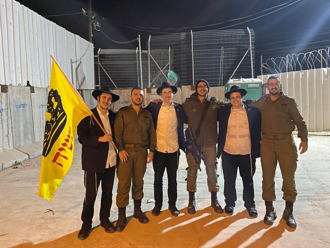 עשרות חיילים במערב בנימין קיבלו ערכת שמירה והצלה