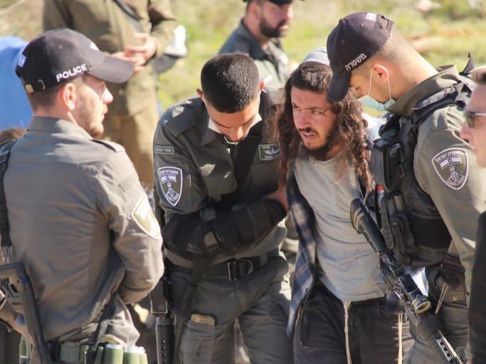 שוב: כוחות הרס הגיעו לגבעת עוז ציון ופינו את התושבים באלימות