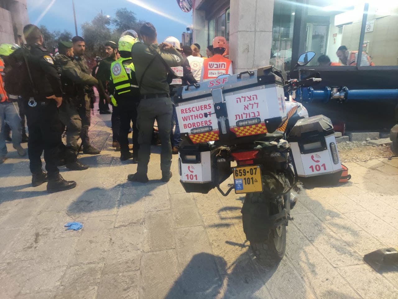 שני שוטרים נפצעו בפיגוע בעיר העתיקה