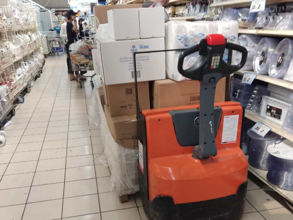 מרכז לחייל שומרון: ההכנות לליל הסדר בעיצומן