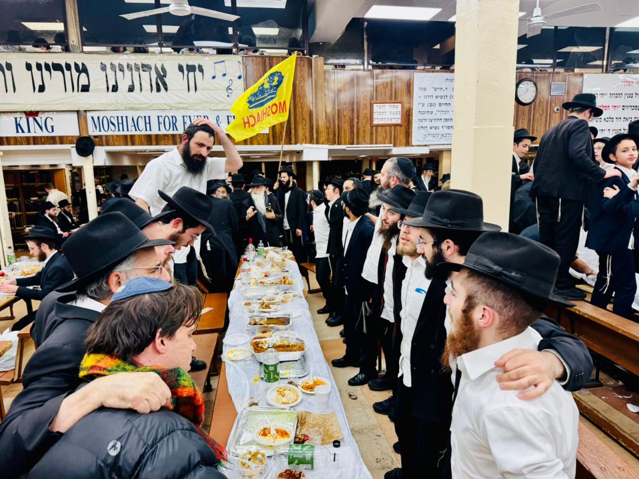 התוועדות ט׳- י׳ כסליו- חג הגאולה בבית משיח