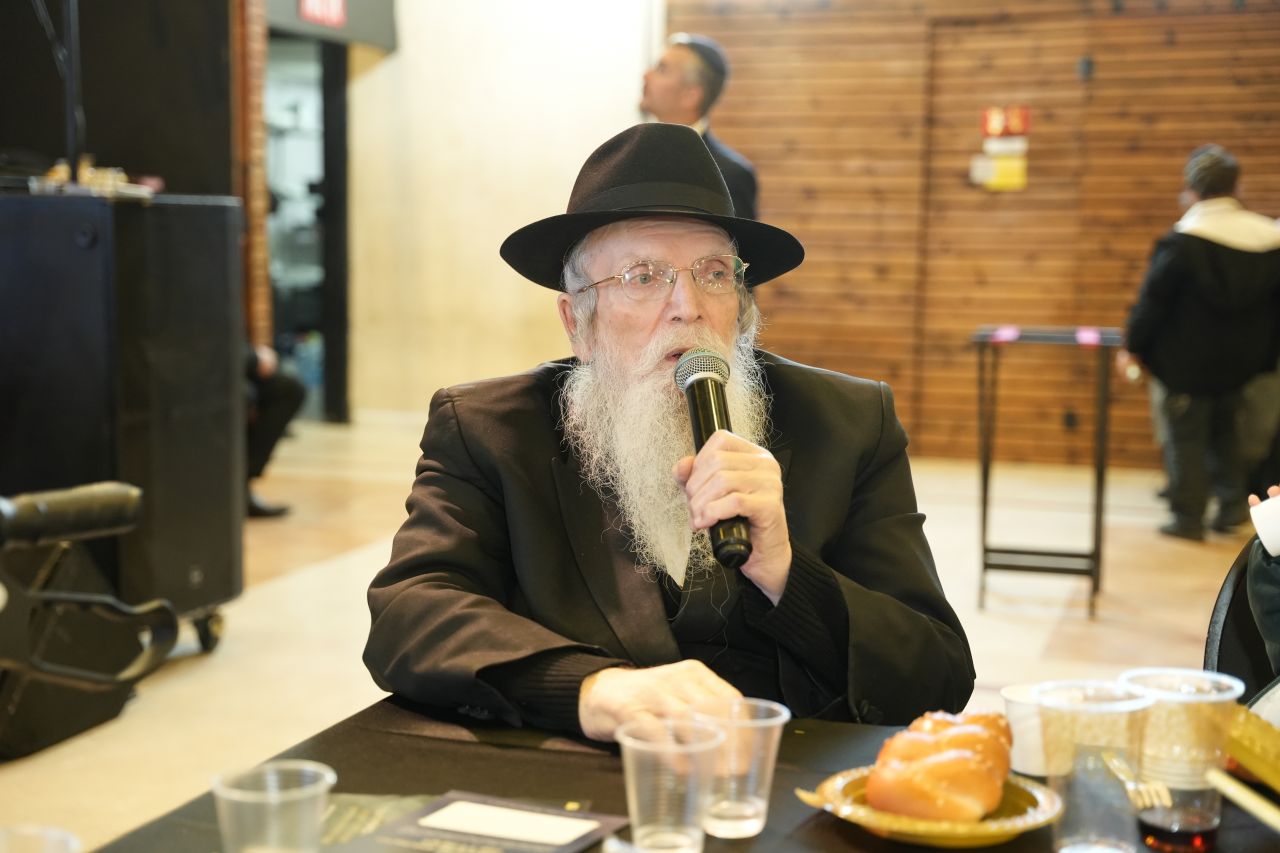 ומלכותו ברצון קיבלו עליהם: ההתוועדות המרכזית לרגל י' שבט