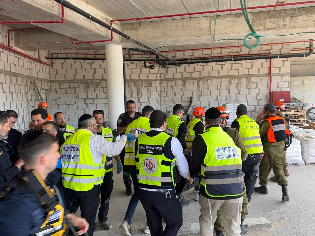 מטח טילים מאיראן למרכז הארץ: שני הרוגים ופצוע קשה