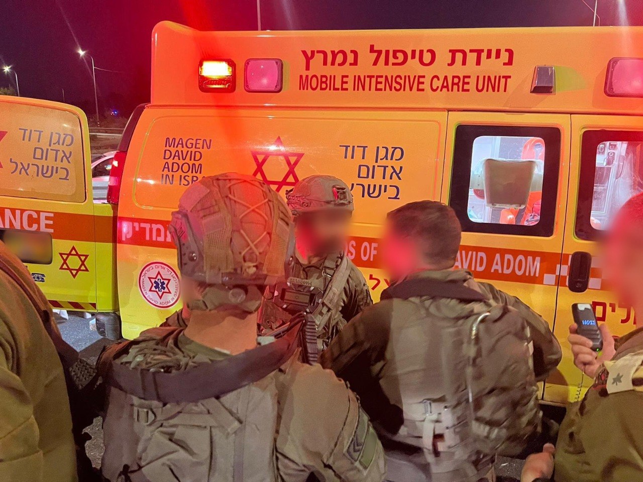 פיגוע דריסה בגוש עציון: שתי נערות נפצעו, המחבל חוסל