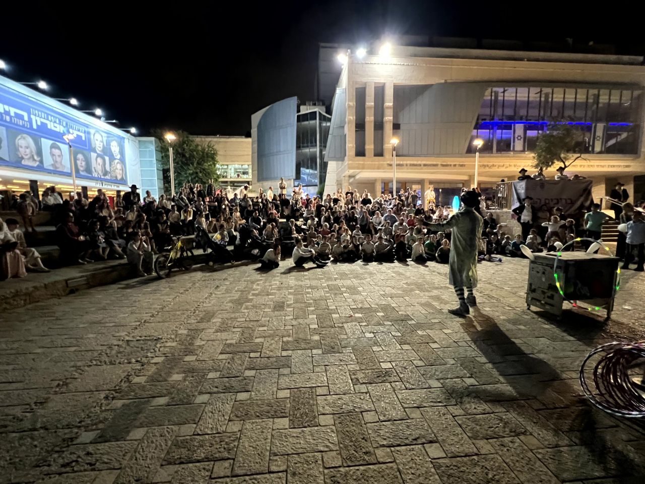 הדר התחתון חיפה: חמש מאות משתתפים בשמחת בית השואבה 