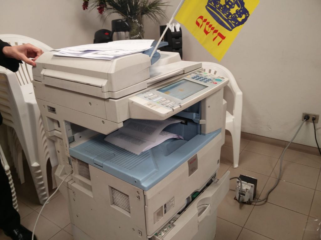 b51140eb-963f-4513-bcbe-6dcb342a484d