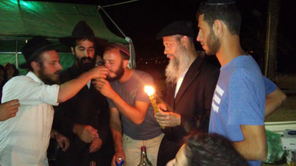 צוות 'פסטיבל אור' מסכמים פעילות ניסית בפסח