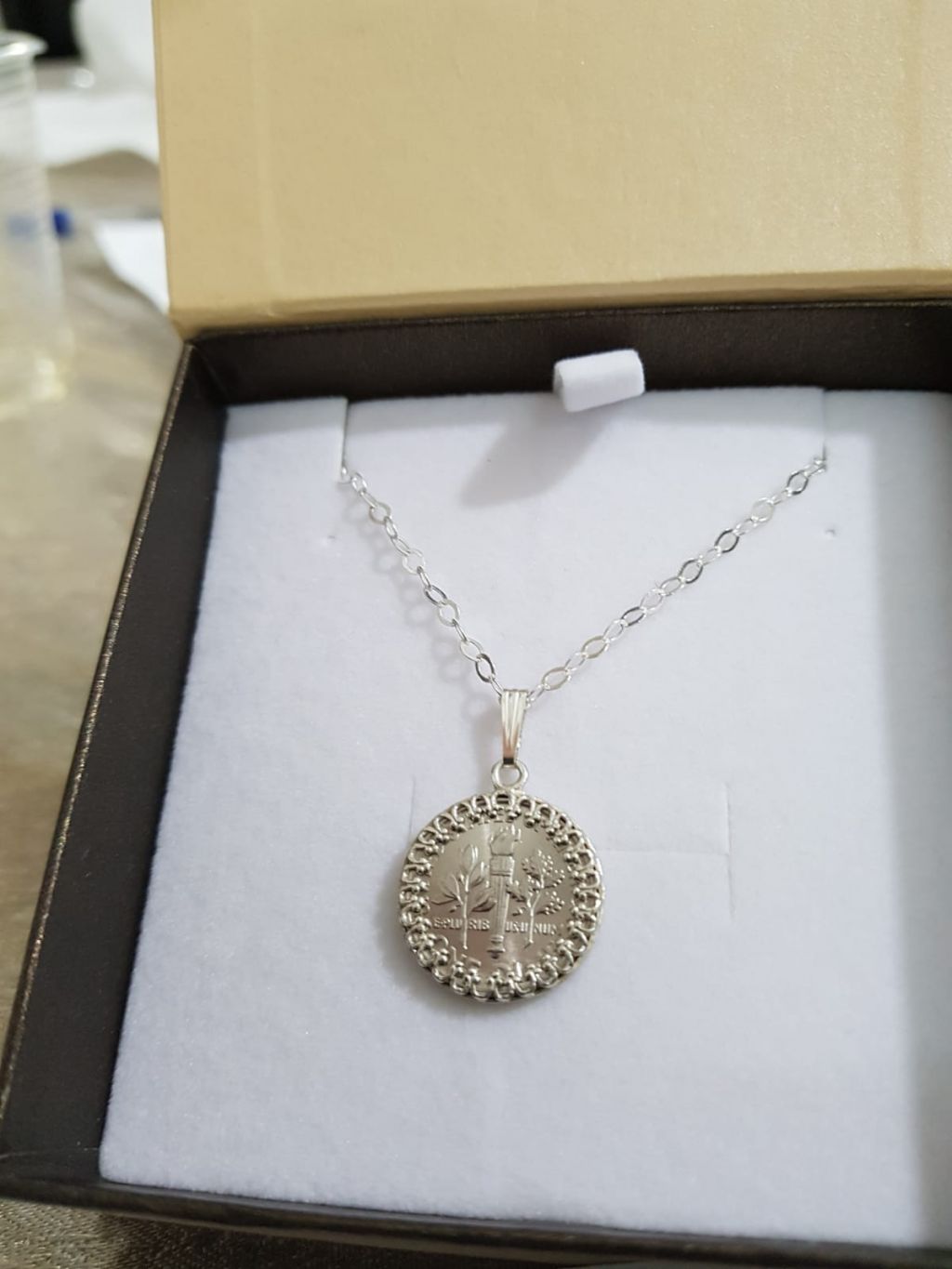 ניתן לרכוש מטבע שהתקבל מהרבי שליט"א
