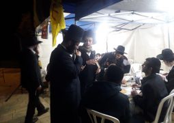 מאות יהודים התקשרו לרבי שליט"א מלך המשיח במירון