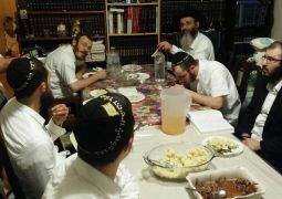 גיא מלכה התוועד אצל ברוך ברודקין