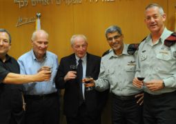 אלופי הפוליטיקה לא רוצים לנצח