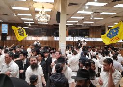 י"ד כסלו מקבלים את הרבי שליט"א מלך המשיח בניגון "עוד ישמע"