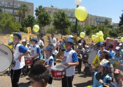 ממש: טרופיות בחינם לתהלוכות ל"ג בעומר