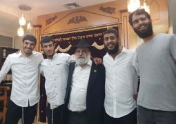 קהילת חב"ד כפר סבא בהתוועדות יום הולדת לשליח