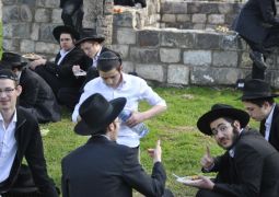 מסע התמימים בעקבות הרבי הריי"צ