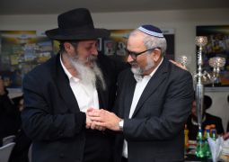 הושק אלבום השליחות בהתוועדות מלכותית