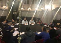 בני נח לומדים הלכות בארגנטינה